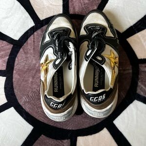 Golden goose sneakers‼️